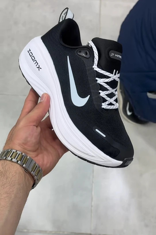 کتونی نایک ایر زوم ومرو پلاس مسترکوالیتی /سایز 40 الی 45/ Nike Air Zoom Vomero Plus/ فروش عمده و تک