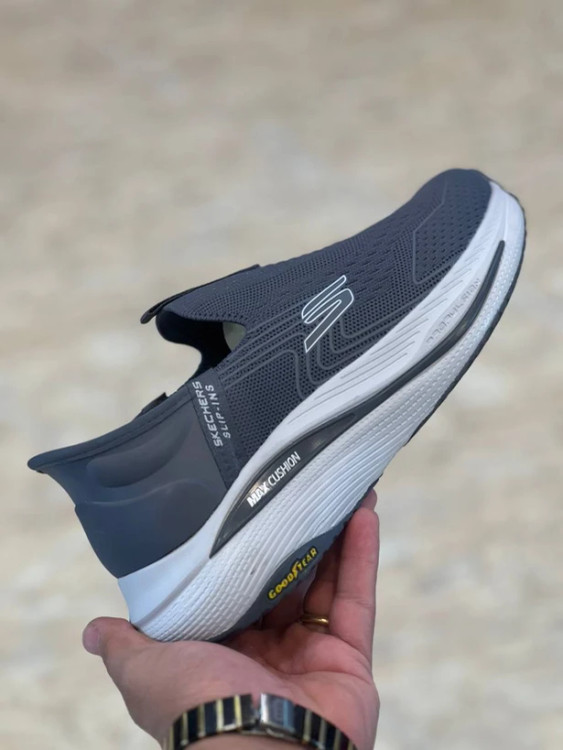 کتونی اسکیچرز /سایز 40 الی 45/Skechers Go Walk Max Cushioning/ فروش عمده و تک