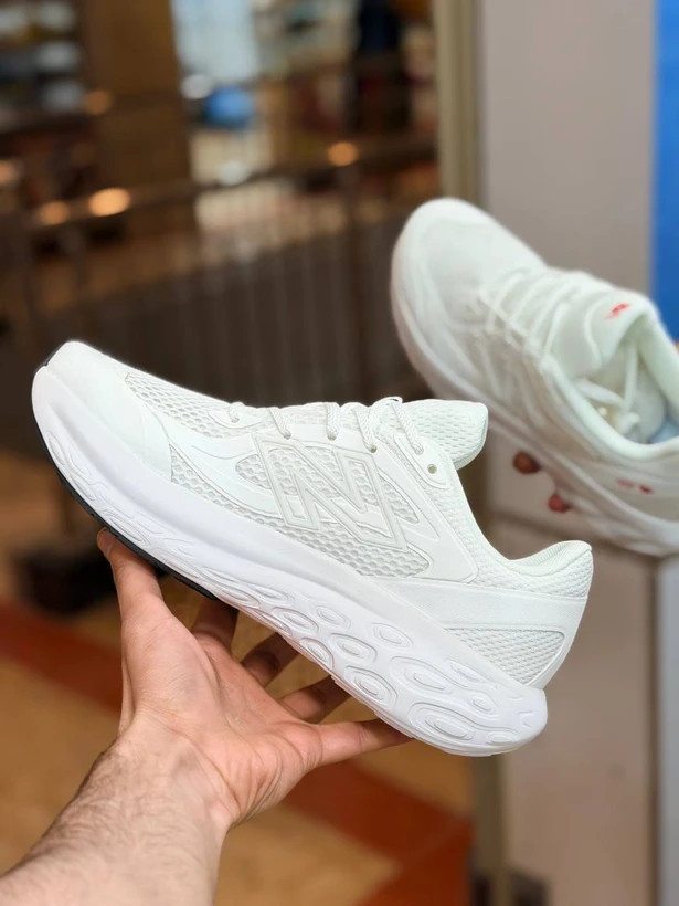 کتونی نیوبالانس فرش فوم /New Balance Fresh Foam/سایز 40 الی 45/فروش عمده و تک