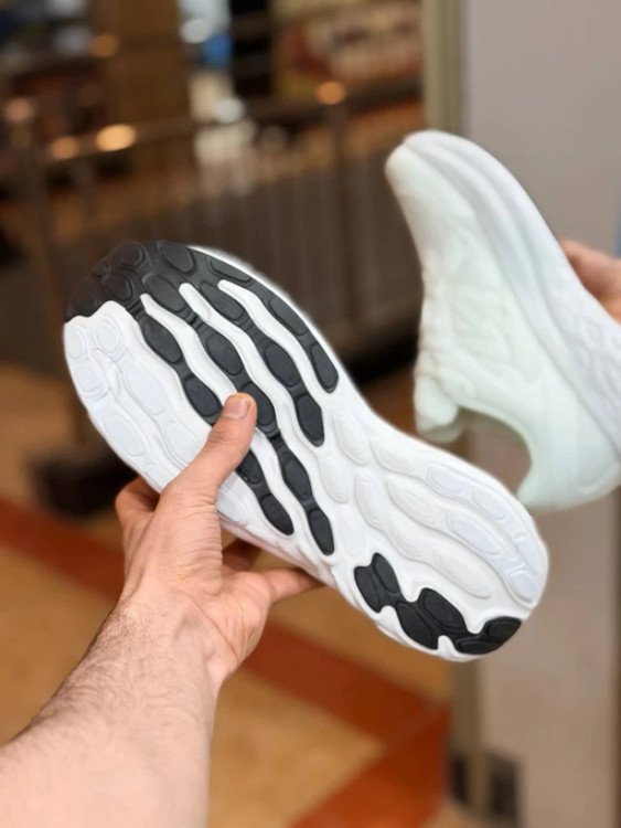 کتونی نیوبالانس فرش فوم /New Balance Fresh Foam/سایز 40 الی 45/فروش عمده و تک