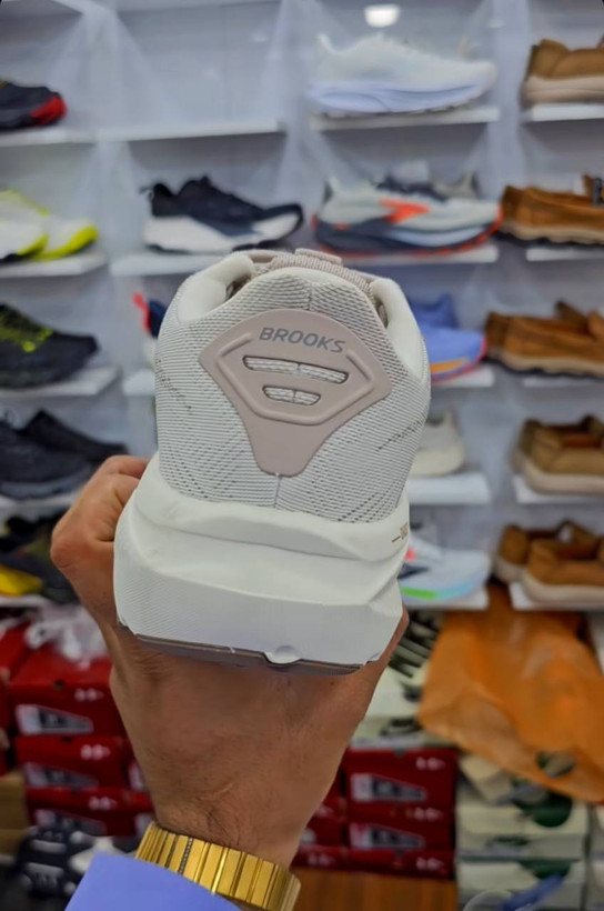 کتونی بروکس گاست 17 مسترکوالیتی /Brooks Ghost 17/سایز 40 الی 45/فروش عمده و تک