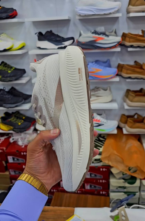 کتونی بروکس گاست 17 مسترکوالیتی /Brooks Ghost 17/سایز 40 الی 45/فروش عمده و تک