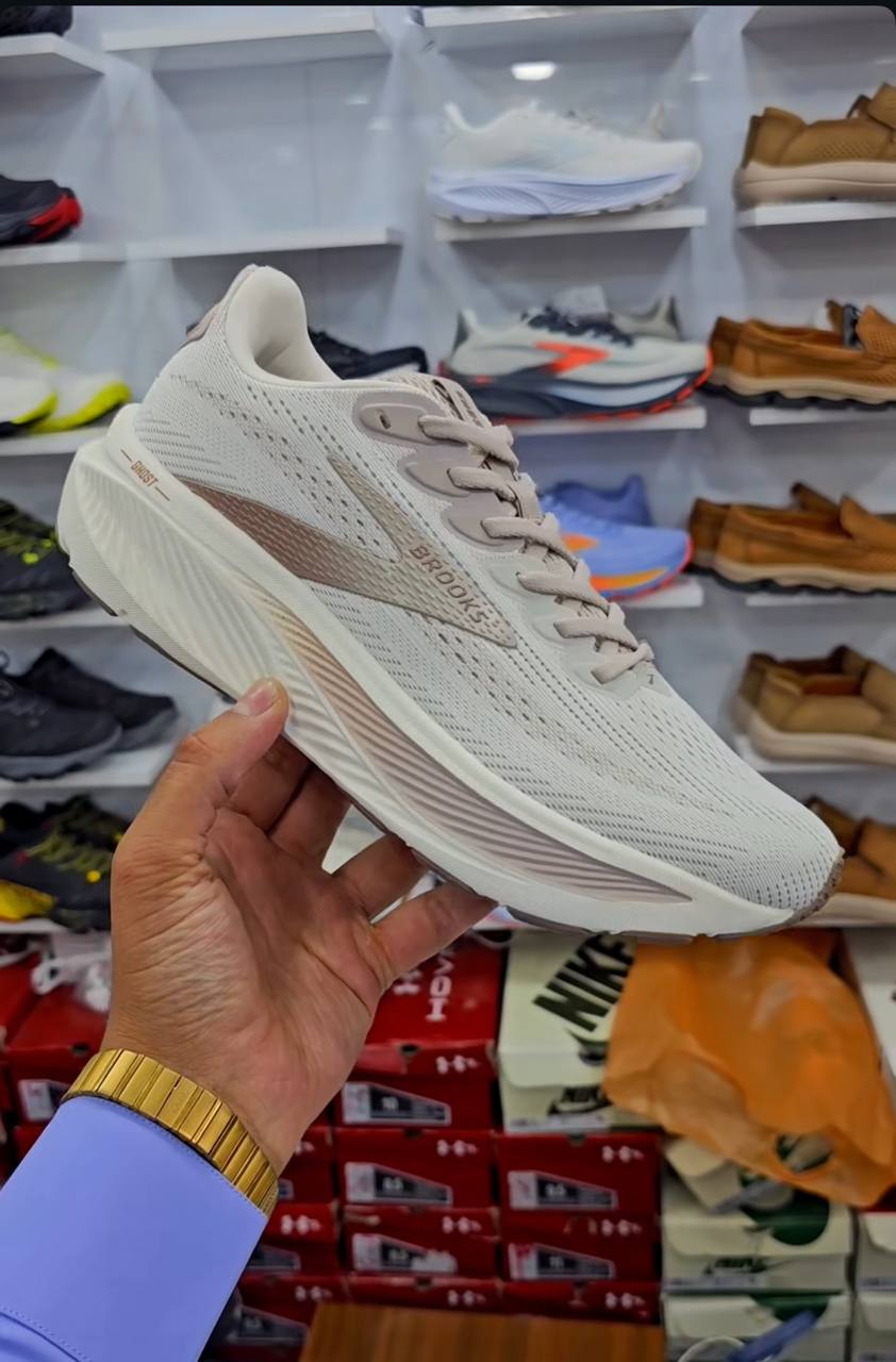 کتونی بروکس گاست 17 مسترکوالیتی /Brooks Ghost 17/سایز 40 الی 45/فروش عمده و تک