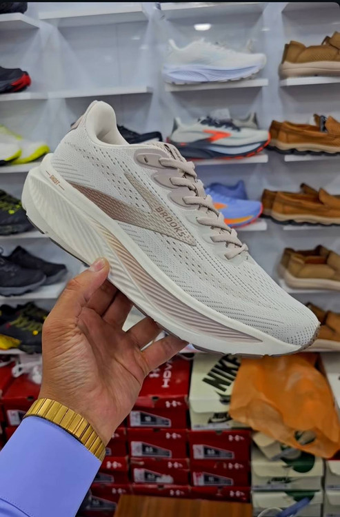 کتونی بروکس گاست 17 مسترکوالیتی /Brooks Ghost 17/سایز 40 الی 45/فروش عمده و تک