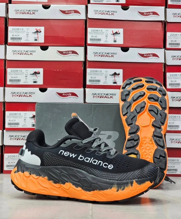 کتونی نیوبالانس فرش فوم /New Balance Fresh Foam X More Trail V3/سایز 40 الی 45/فروش عمده و تک