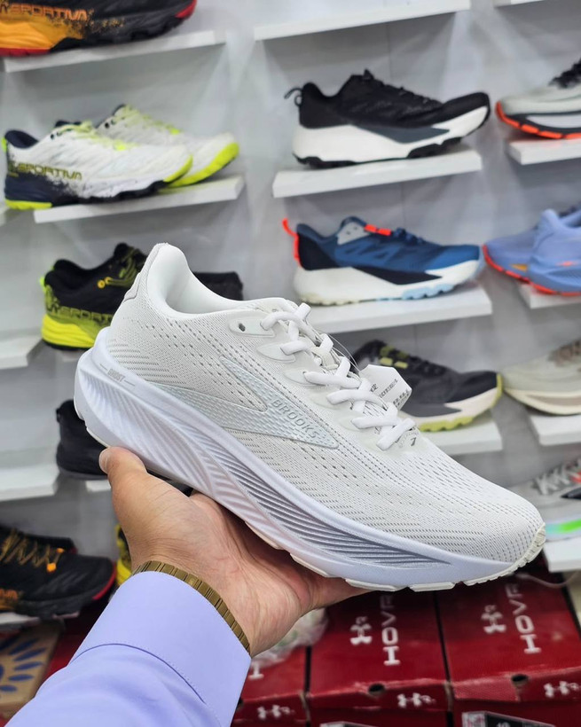 کتونی بروکس گاست 17 مسترکوالیتی /Brooks Ghost 17/سایز 40 الی 45/فروش عمده و تک