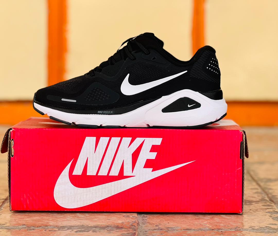 کتونی نایک استراکچر 26 مسترکوالیتی /سایز 38 الی 45/ Nike Structure 26/ فروش عمده و تک