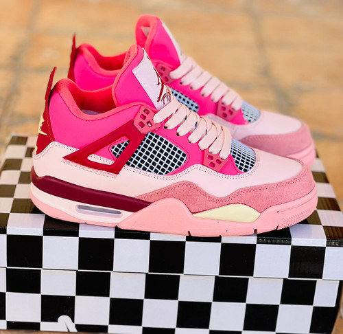 کتونی نایک ایر جردن 4 مسترکوالیتی /سایز 37 الی 40/Nike Air jordan 4/ فروش عمده و تک