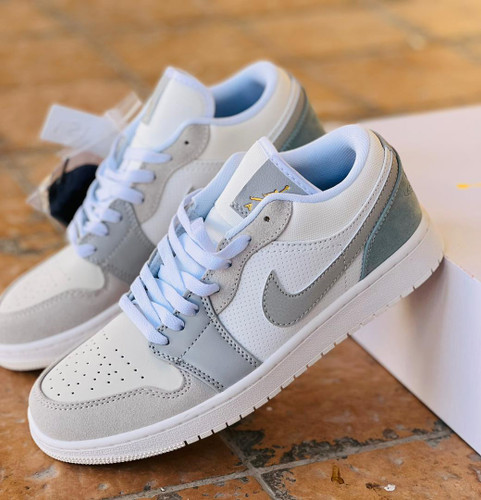 کتونی نایک ایر جردن 1 مسترکوالیتی /سایز 38 الی 45/Air jordan 1 High Travis Scot/فروش عمده و تک