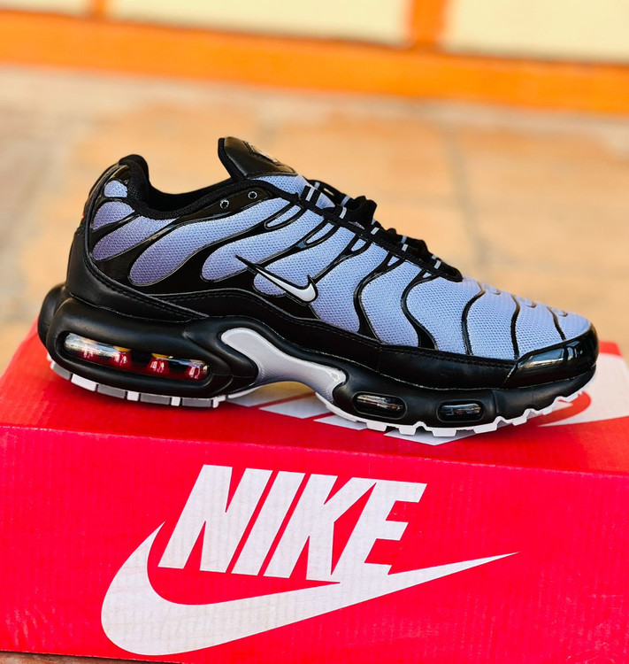 کتونی نایک ایرمکس پلاس مسترکوالیتی / سایز 40 الی 45 /Nike Air Max Plus SE / فروش عمده و تک