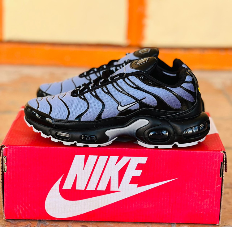 کتونی نایک ایرمکس پلاس مسترکوالیتی / سایز 40 الی 45 /Nike Air Max Plus SE / فروش عمده و تک