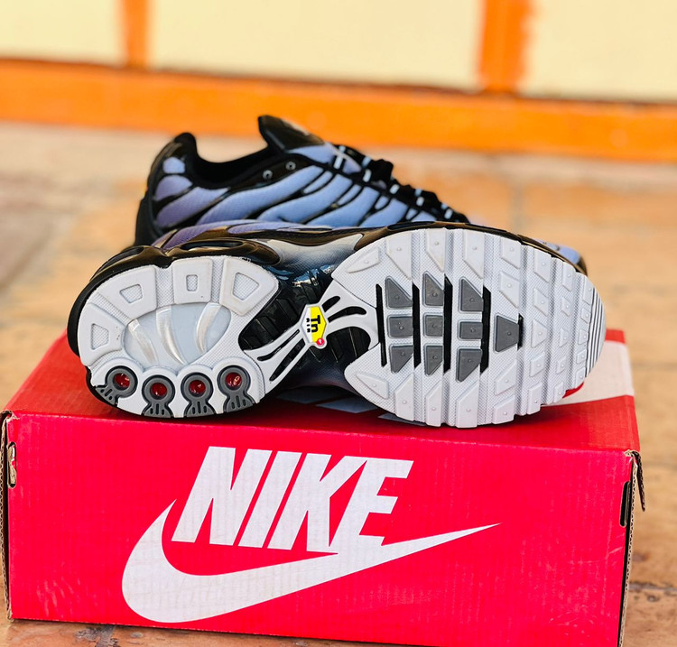 کتونی نایک ایرمکس پلاس مسترکوالیتی / سایز 40 الی 45 /Nike Air Max Plus SE / فروش عمده و تک