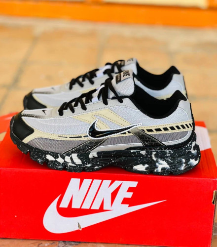 کتونی نایک Initiator مسترکوالیتی /سایز 40 الی 45/ Nike Initiator/ فروش عمده و تک