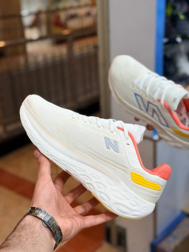 کتونی نیوبالانس فرش فوم مسترکوالیتی /New Balance Fresh Foam/سایز 40 الی 45/فروش عمده و تک