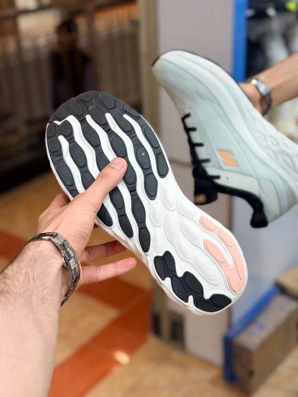 کتونی نیوبالانس فرش فوم مسترکوالیتی /New Balance Fresh Foam/سایز 40 الی 45/فروش عمده و تک