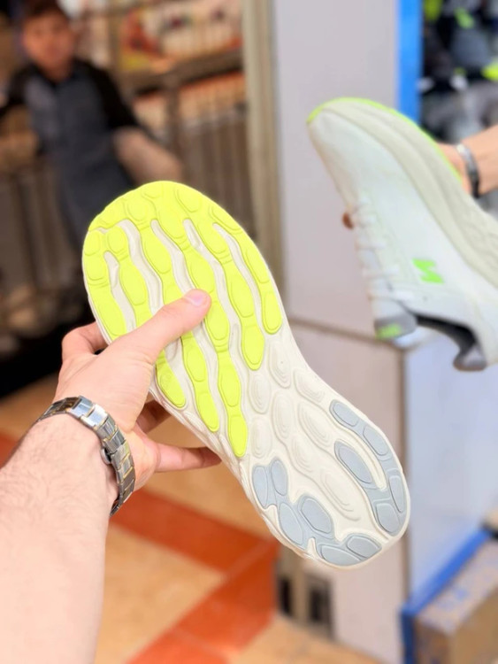 کتونی نیوبالانس فرش فوم مسترکوالیتی /New Balance Fresh Foam/سایز 40 الی 45/فروش عمده و تک
