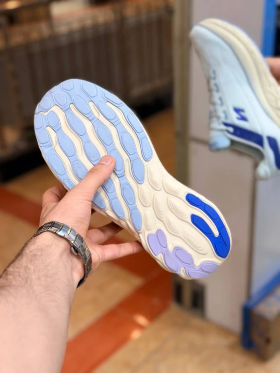 کتونی نیوبالانس فرش فوم مسترکوالیتی /New Balance Fresh Foam/سایز 40 الی 45/فروش عمده و تک