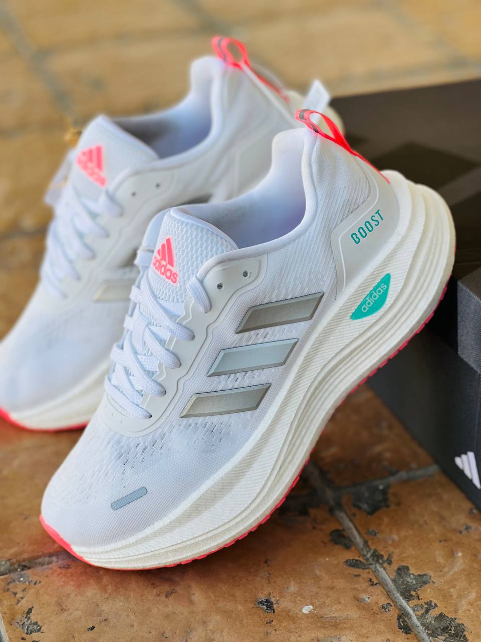 کتونی ادیداس اولترا بوست مسترکوالیتی /Adidas Ultraboost All Terrain/سایز 37 الی 40/ فروش عمده و تک