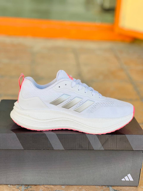 کتونی ادیداس اولترا بوست مسترکوالیتی /Adidas Ultraboost All Terrain/سایز 37 الی 40/ فروش عمده و تک