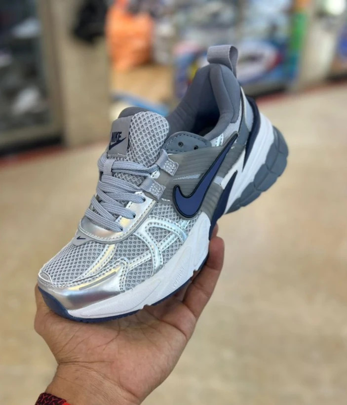 کتونی نایک وی تو کی مسترکوالیتی / سایز 37 الی 40 / Nike V2k Run / فروش عمده و تک