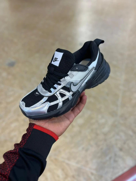 کتونی نایک وی تو کی مسترکوالیتی / سایز 37 الی 40 / Nike V2k Run / فروش عمده و تک