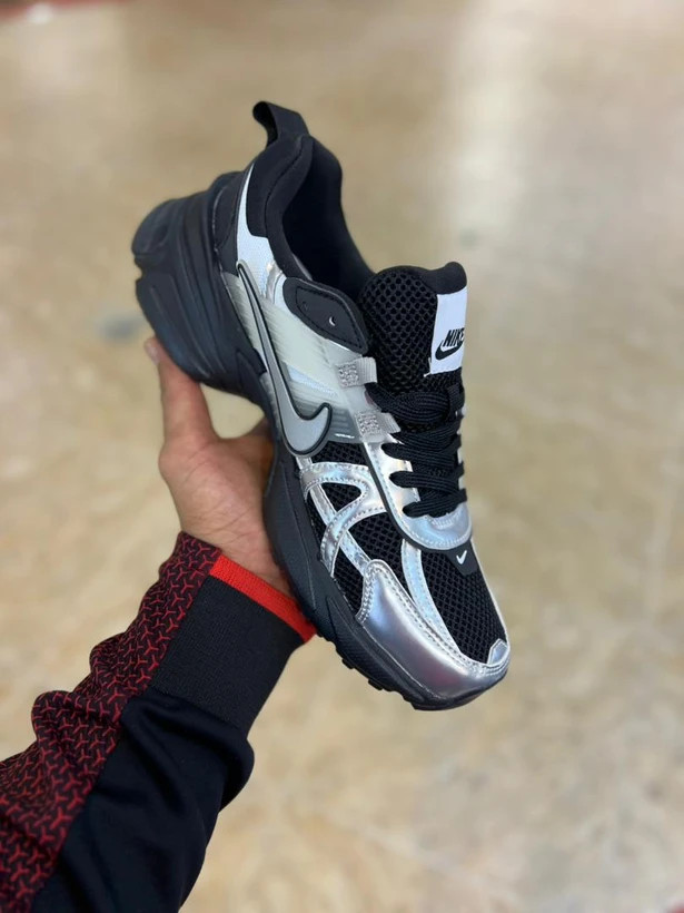 کتونی نایک وی تو کی مسترکوالیتی / سایز 37 الی 40 / Nike V2k Run / فروش عمده و تک
