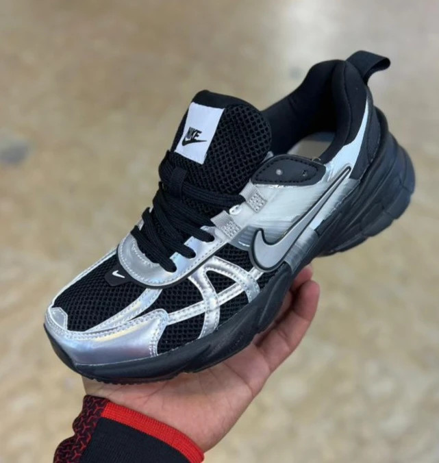 کتونی نایک وی تو کی مسترکوالیتی / سایز 37 الی 40 / Nike V2k Run / فروش عمده و تک