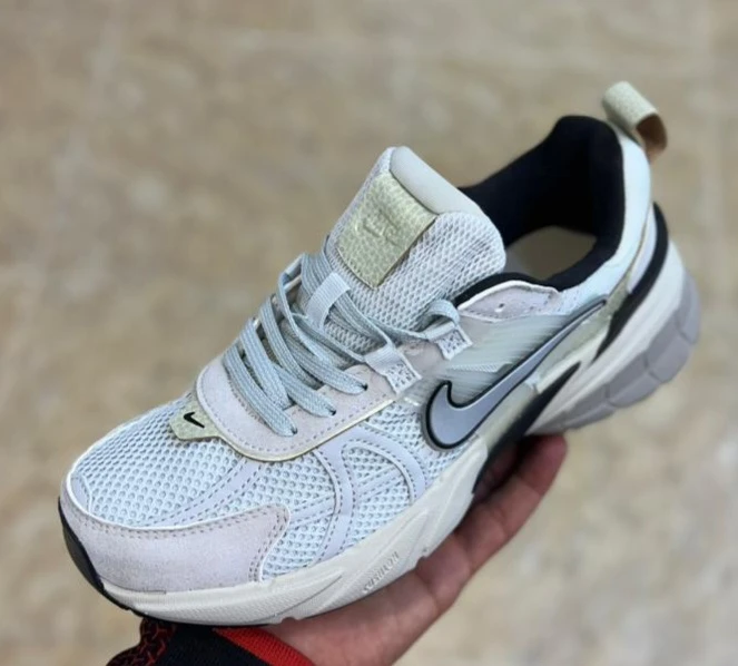 کتونی نایک وی تو کی مسترکوالیتی / سایز 37 الی 40 / Nike V2k Run / فروش عمده و تک