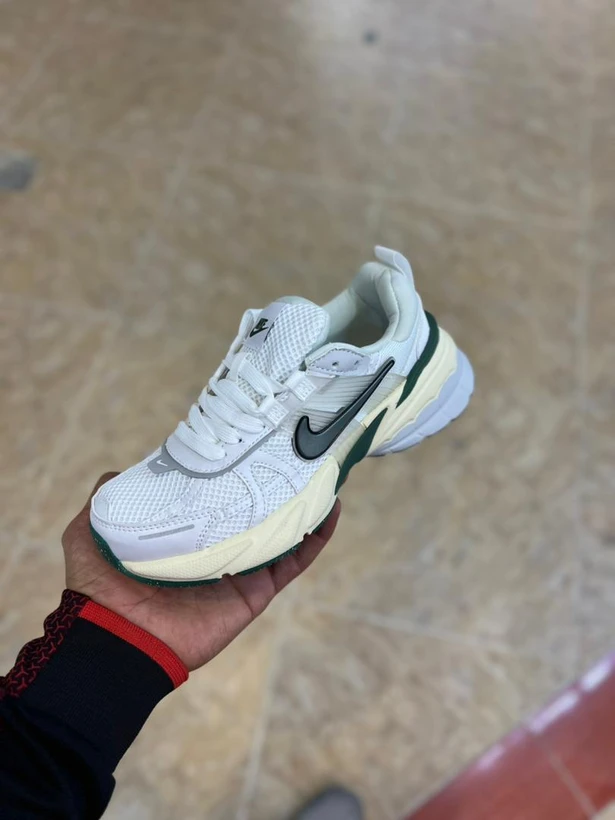 کتونی نایک وی تو کی مسترکوالیتی / سایز 37 الی 40 / Nike V2k Run / فروش عمده و تک