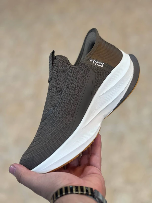 کتونی اسکیچرز مسترکوالیتی/سایز ۴۰ تا ۴۵/Skechers Slip Ins / فروش عمده و تک
