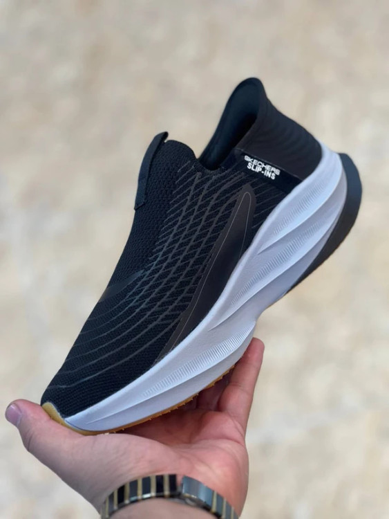 کتونی اسکیچرز مسترکوالیتی/سایز ۴۰ تا ۴۵/Skechers Slip Ins / فروش عمده و تک