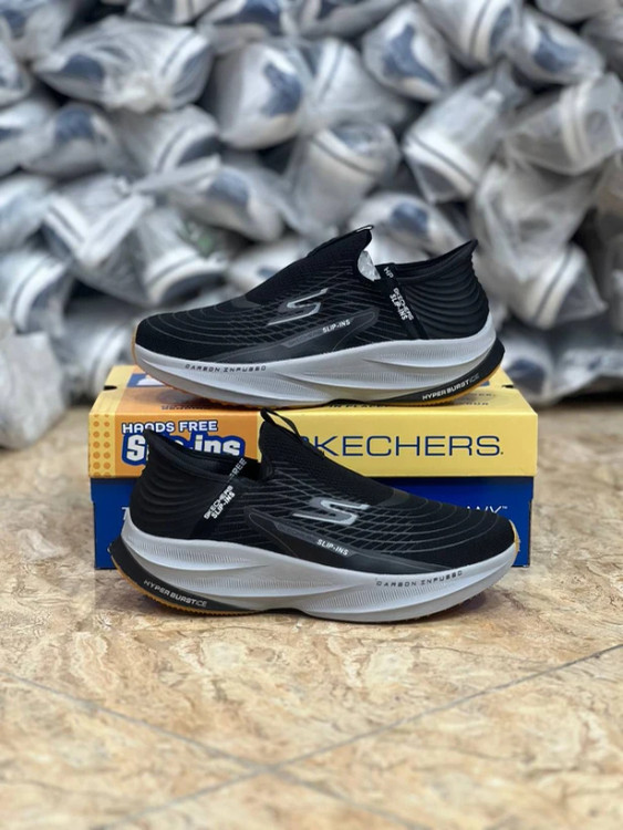 کتونی اسکیچرز مسترکوالیتی/سایز ۴۰ تا ۴۵/Skechers Slip Ins / فروش عمده و تک