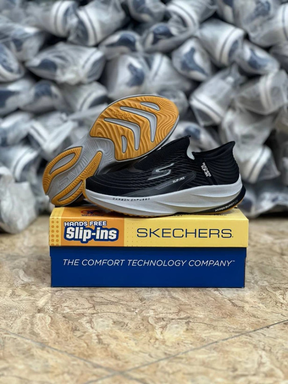 کتونی اسکیچرز مسترکوالیتی/سایز ۴۰ تا ۴۵/Skechers Slip Ins / فروش عمده و تک