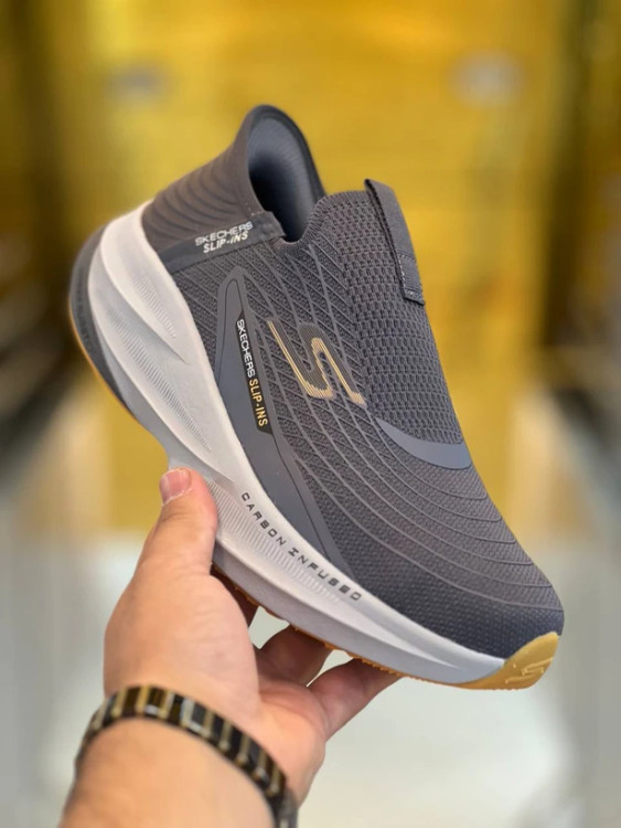 کتونی اسکیچرز مسترکوالیتی/سایز ۴۰ تا ۴۵/Skechers Slip Ins / فروش عمده و تک