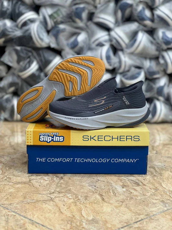 کتونی اسکیچرز مسترکوالیتی/سایز ۴۰ تا ۴۵/Skechers Slip Ins / فروش عمده و تک