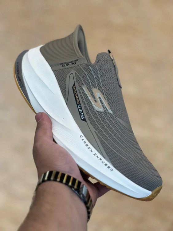 کتونی اسکیچرز مسترکوالیتی/سایز ۴۰ تا ۴۵/Skechers Slip Ins / فروش عمده و تک