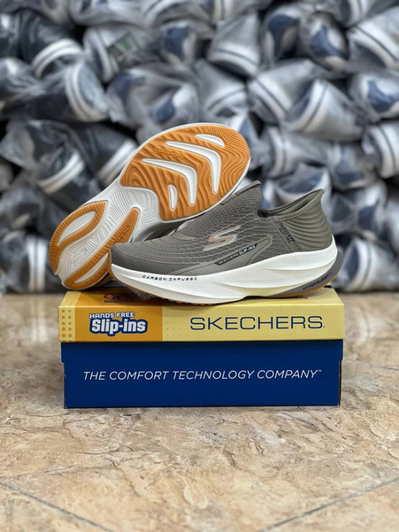 کتونی اسکیچرز مسترکوالیتی/سایز ۴۰ تا ۴۵/Skechers Slip Ins / فروش عمده و تک