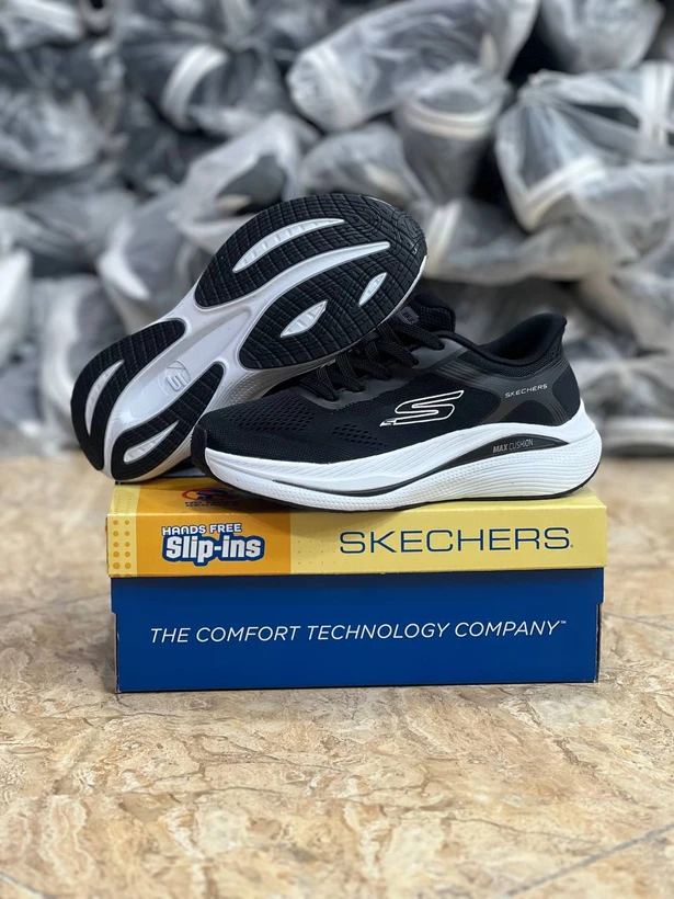 کتونی اسکیچرز مسترکوالیتی /سایز 40 تا 45/Skechers Max Cushioning/فروش عمده و تک