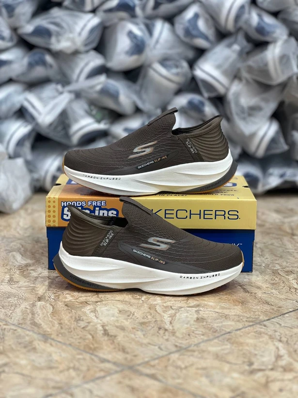 کتونی اسکیچرز مسترکوالیتی/سایز ۴۰ تا ۴۵/Skechers Slip Ins / فروش عمده و تک