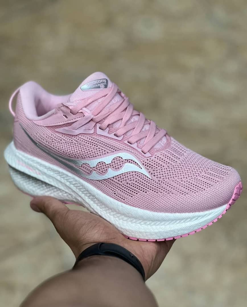 کتونی ساکونی تریمپ 21 مسترکوالیتی /سایز 36 الی 40/Saucony Triumph 21/ فروش عمده و تک