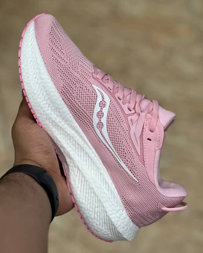کتونی ساکونی تریمپ 21 مسترکوالیتی /سایز 36 الی 40/Saucony Triumph 21/ فروش عمده و تک
