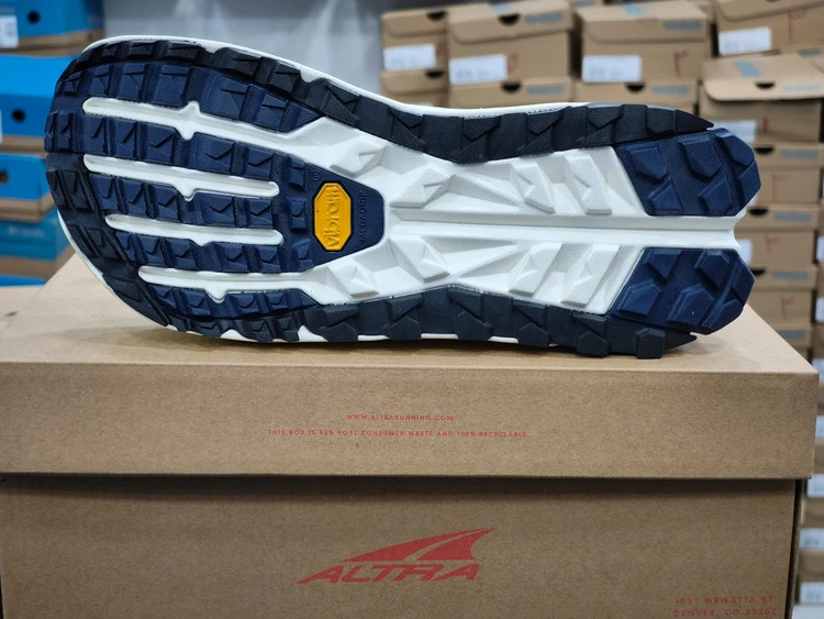 کتونی آلترا المپیوس 6 مسترکوالیتی /سایز 40 الی 45/Altra Olympus 6/ فروش عمده و تک