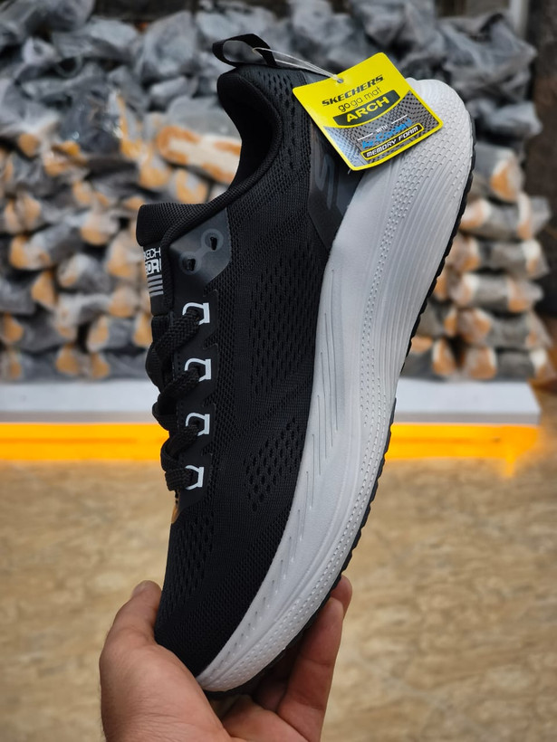 کتونی اسکیچرز مسترکوالیتی /سایز 40 تا 45/Skechers Max Cushioning/فروش عمده و تک