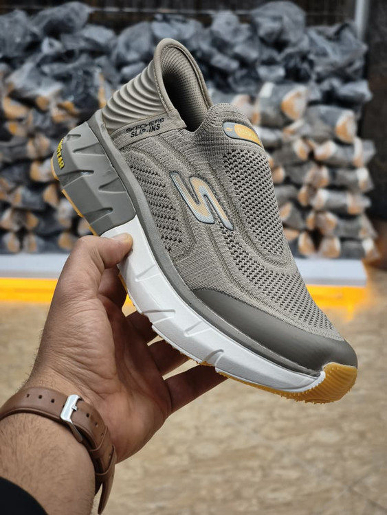 کتونی اسکیچرز بدون بند مسترکوالیتی /سایز 40 تا 45/Skechers Max Cushioning/فروش عمده و تک
