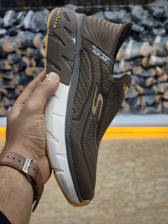 کتونی اسکیچرز بدون بند مسترکوالیتی /سایز 40 تا 45/Skechers Max Cushioning/فروش عمده و تک