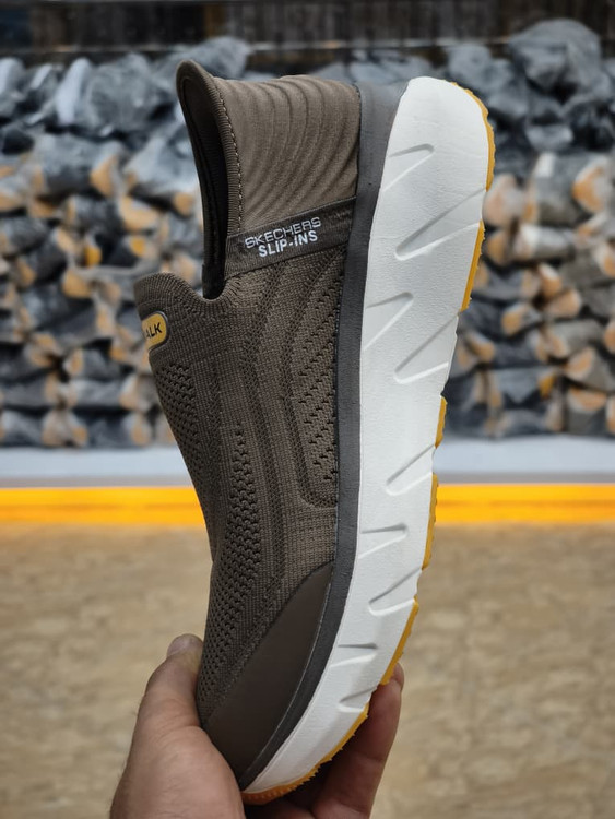 کتونی اسکیچرز بدون بند مسترکوالیتی /سایز 40 تا 45/Skechers Max Cushioning/فروش عمده و تک