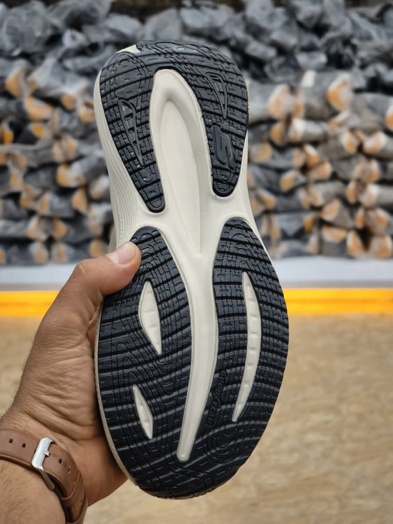 کتونی اسکیچرز بدون بند مسترکوالیتی /سایز 40 تا 45/Skechers Max Cushioning/فروش عمده و تک