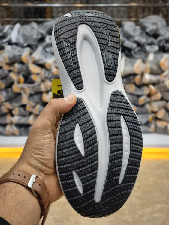 کتونی اسکیچرز بدون بند مسترکوالیتی /سایز 40 تا 45/Skechers Max Cushioning/فروش عمده و تک