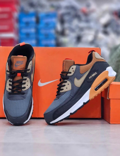 کتونی نایک ایرمکس 90 مسترکوالیتی / سایز 40 الی 45 /Nike Air Max 90 / فروش عمده و تک