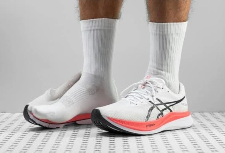 کتونی اسیکس مجیک اسپید 3 مسترکوالیتی /سایز 40 الی 45/Asics Magic Speed 3/ فروش عمده و تک